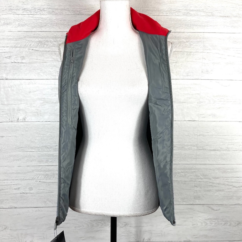 Nike Active Vest - Picture 6 of 9